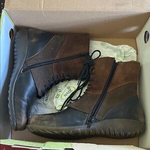 Naot Woman Two-Tone Leather Boots